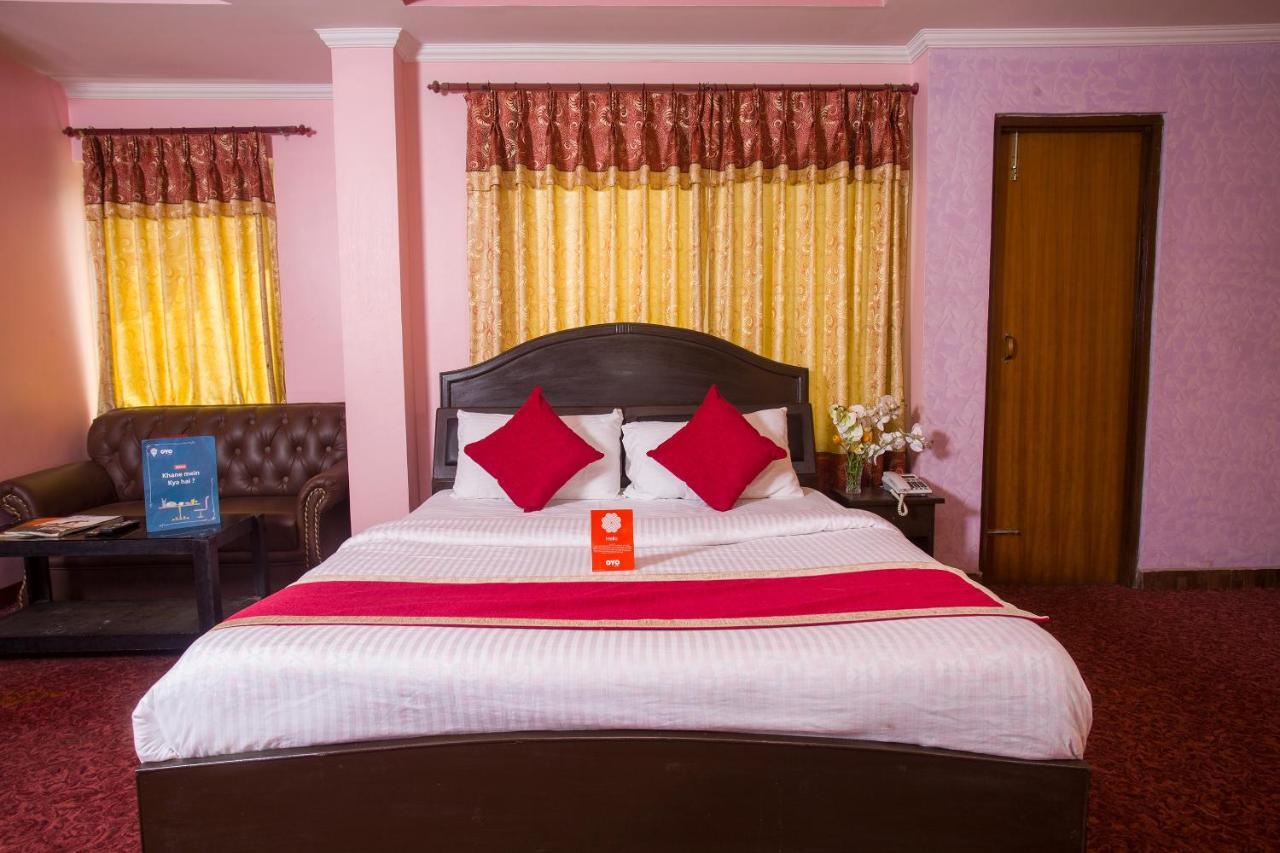 Oyo 161 Ram Janaki Hotel Катманду Екстериор снимка