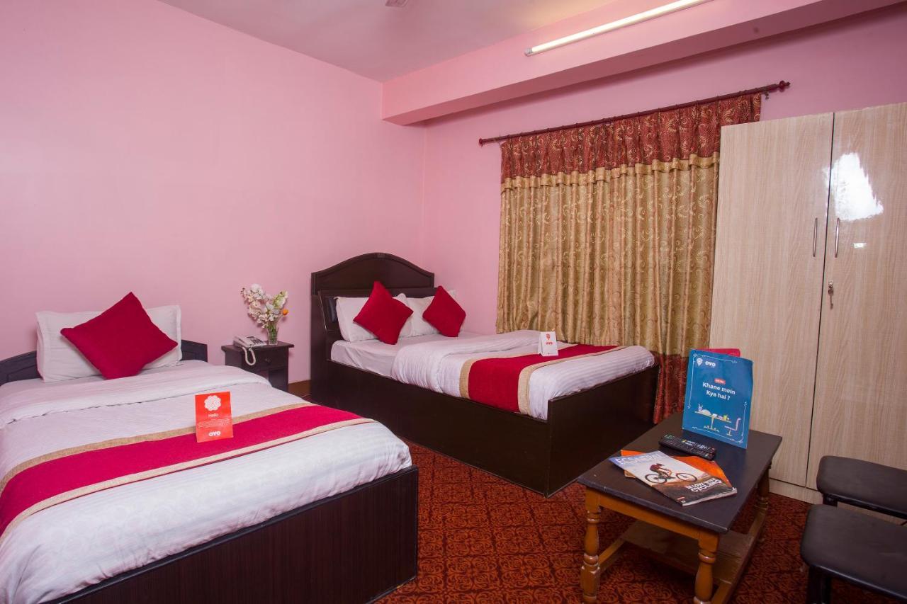 Oyo 161 Ram Janaki Hotel Катманду Екстериор снимка